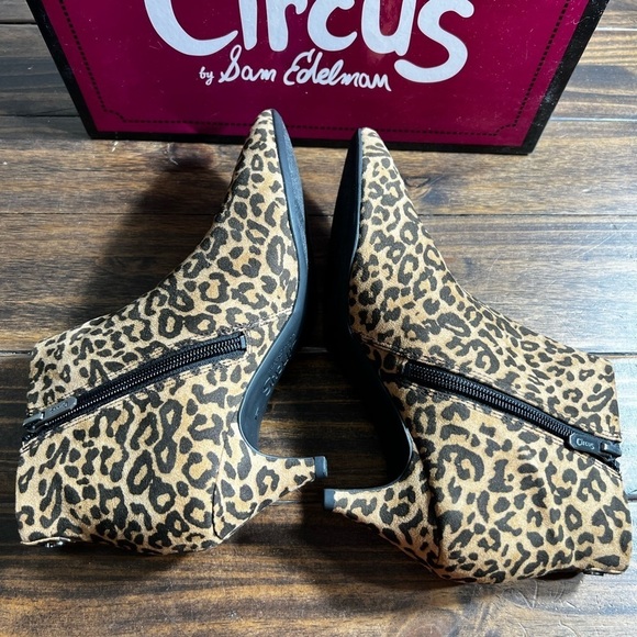 New Circus by Sam Edelman. Kirby leopard print 2 in heel ankle boot. Size 6M. - Picture 5 of 10